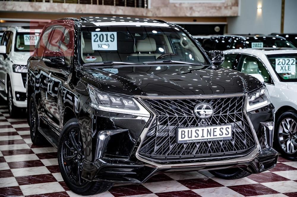 Lexus LX